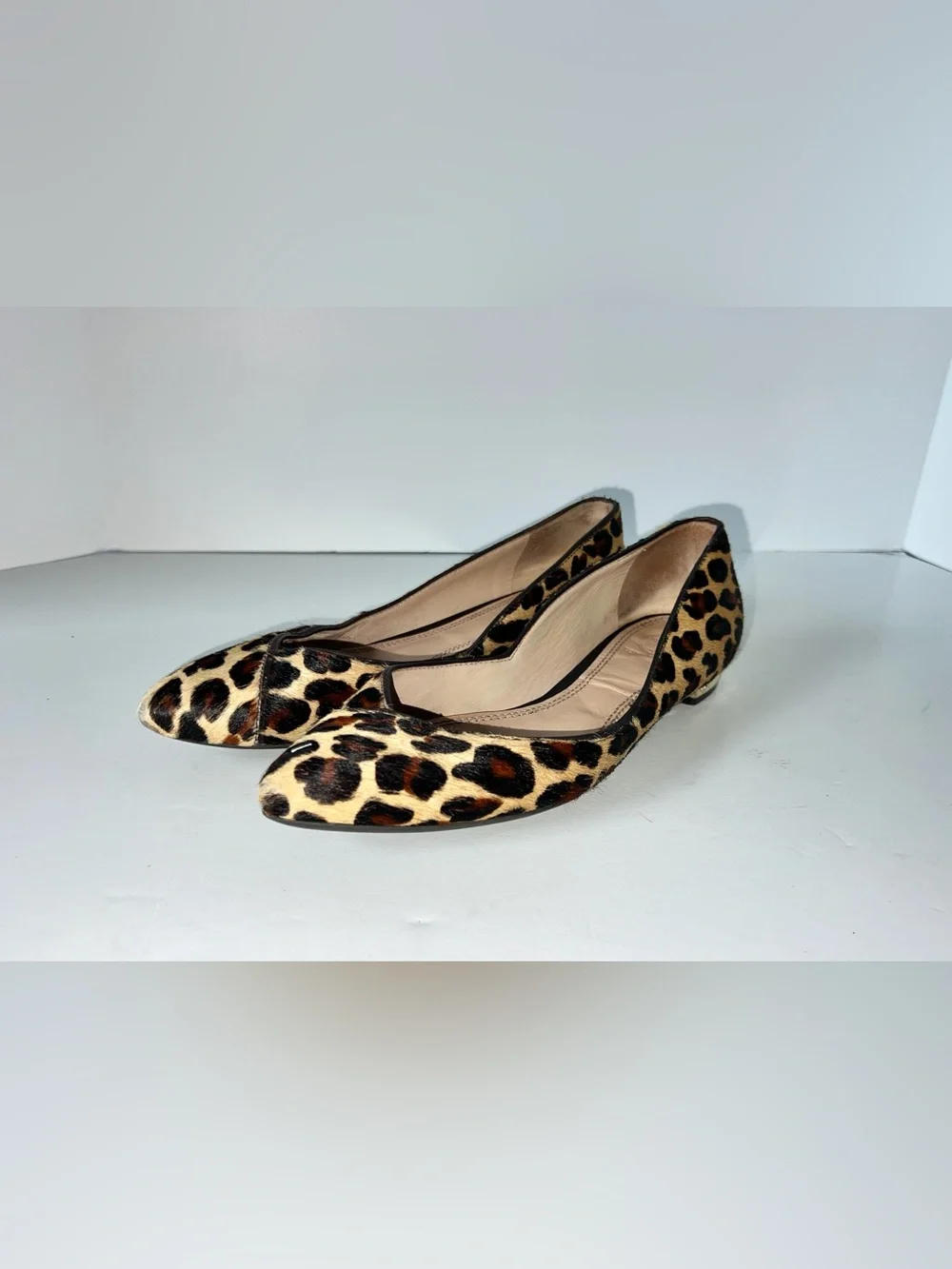 Tory Burch Sz 6.5 M Animal Print Cow Fur Casual Elegant Flats